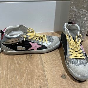 GOLDEN GOOSE SNEAKERS